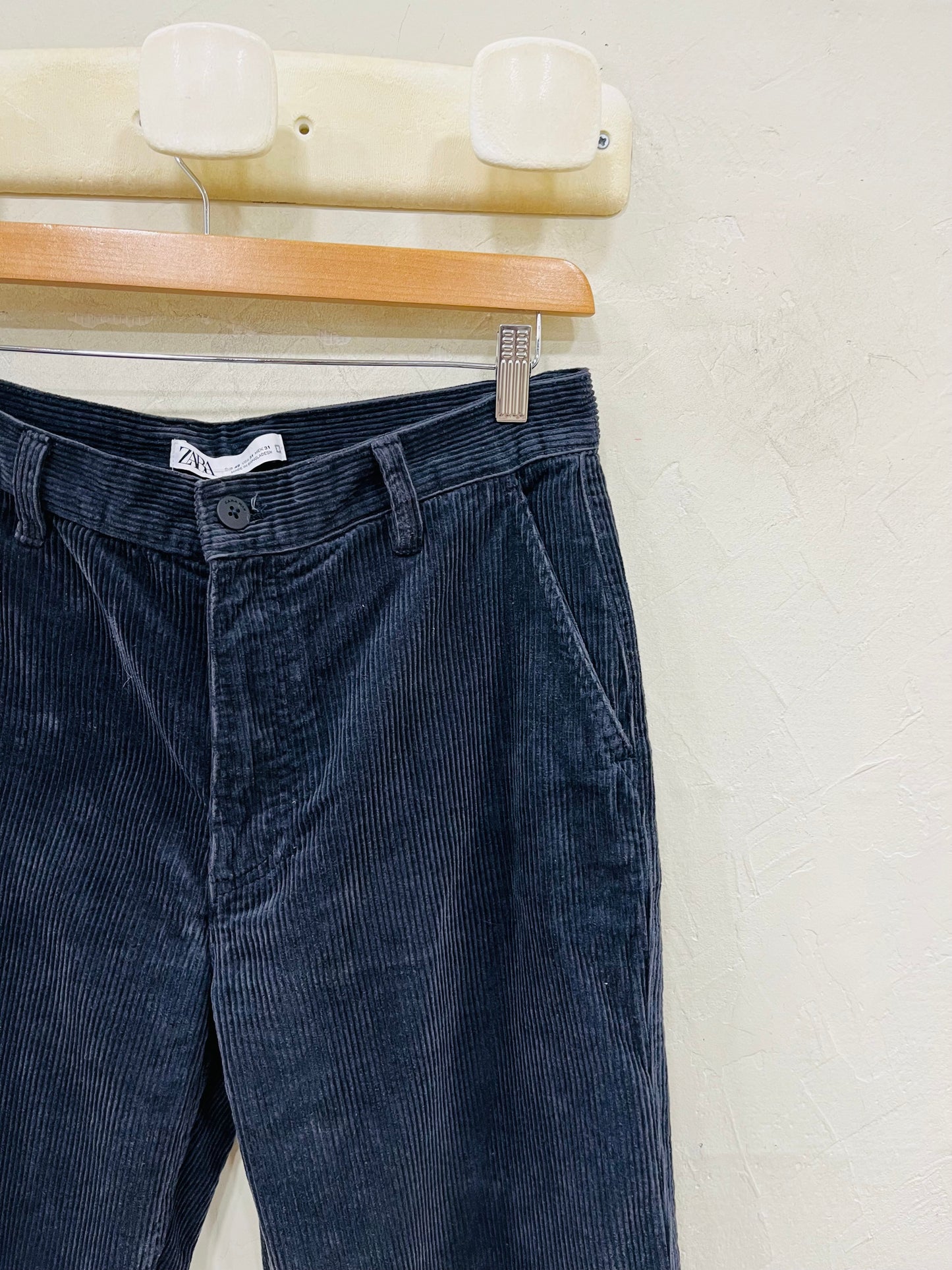 T.40 ZARA PANTALON VELOURS