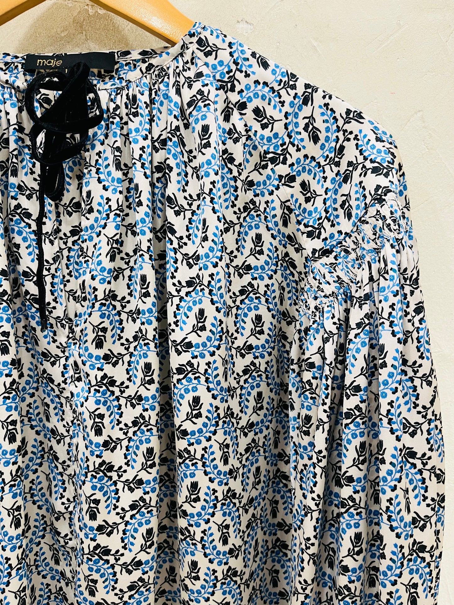 MAJE BLOUSE FLEURIE T.36