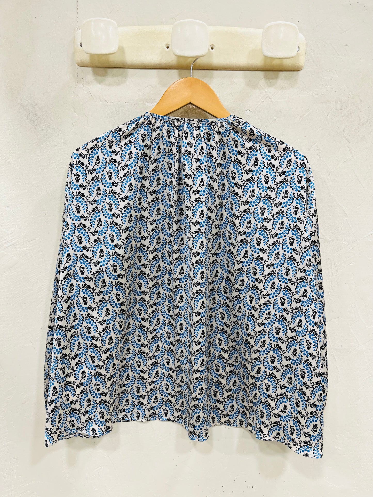 MAJE BLOUSE FLEURIE T.36