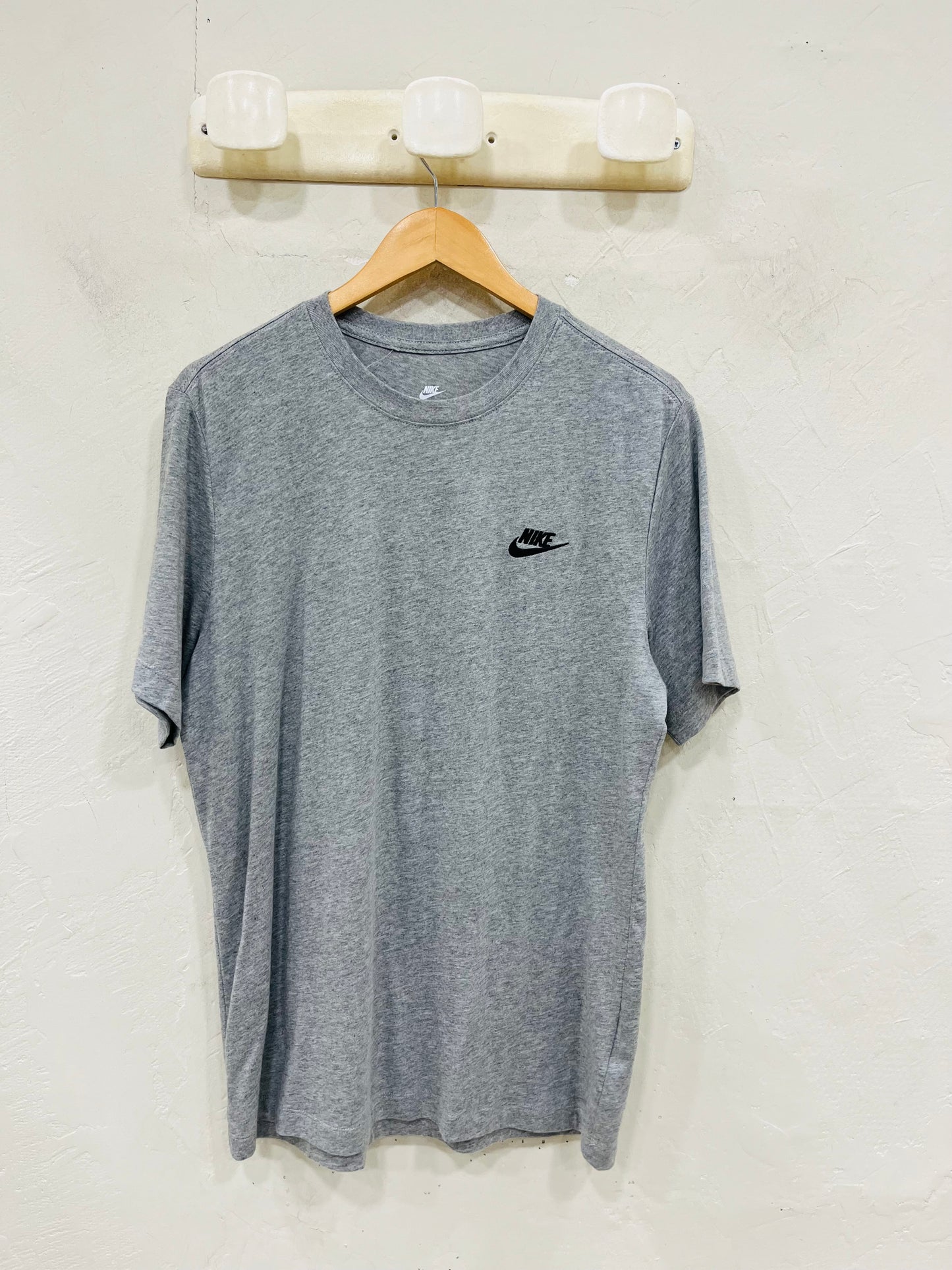 T.M NIKE TEE SHIRT GRIS