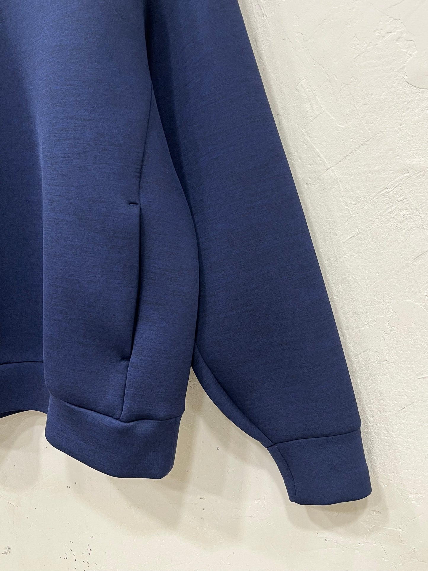 T.L UNIQLO SWEAT NEOPRENE