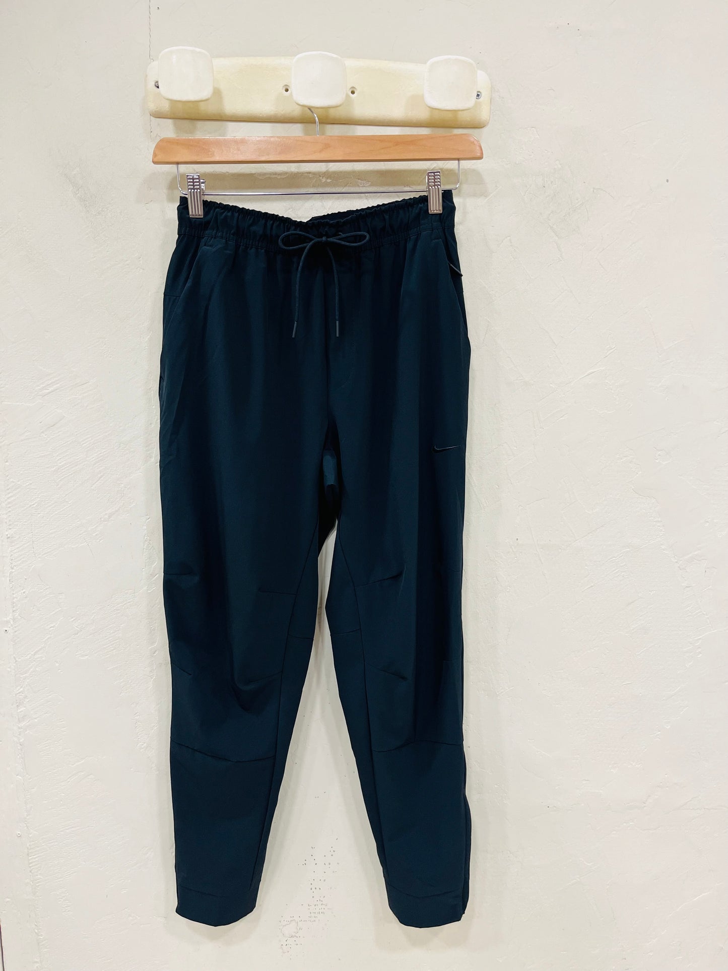 T.S NIKE JOGGING NOIR
